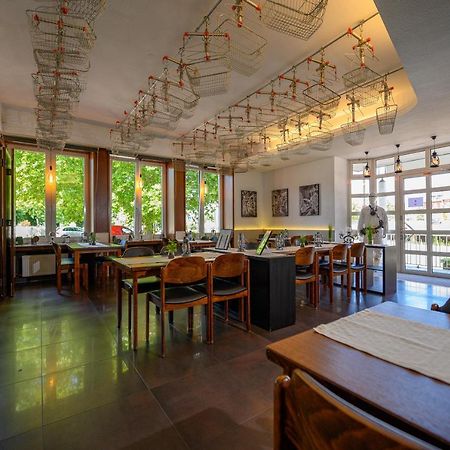 Otto'S Parkhotel Саарлуис Экстерьер фото