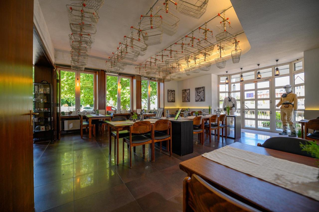 Otto'S Parkhotel Саарлуис Экстерьер фото