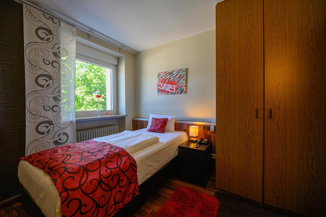 Otto'S Parkhotel Саарлуис Экстерьер фото