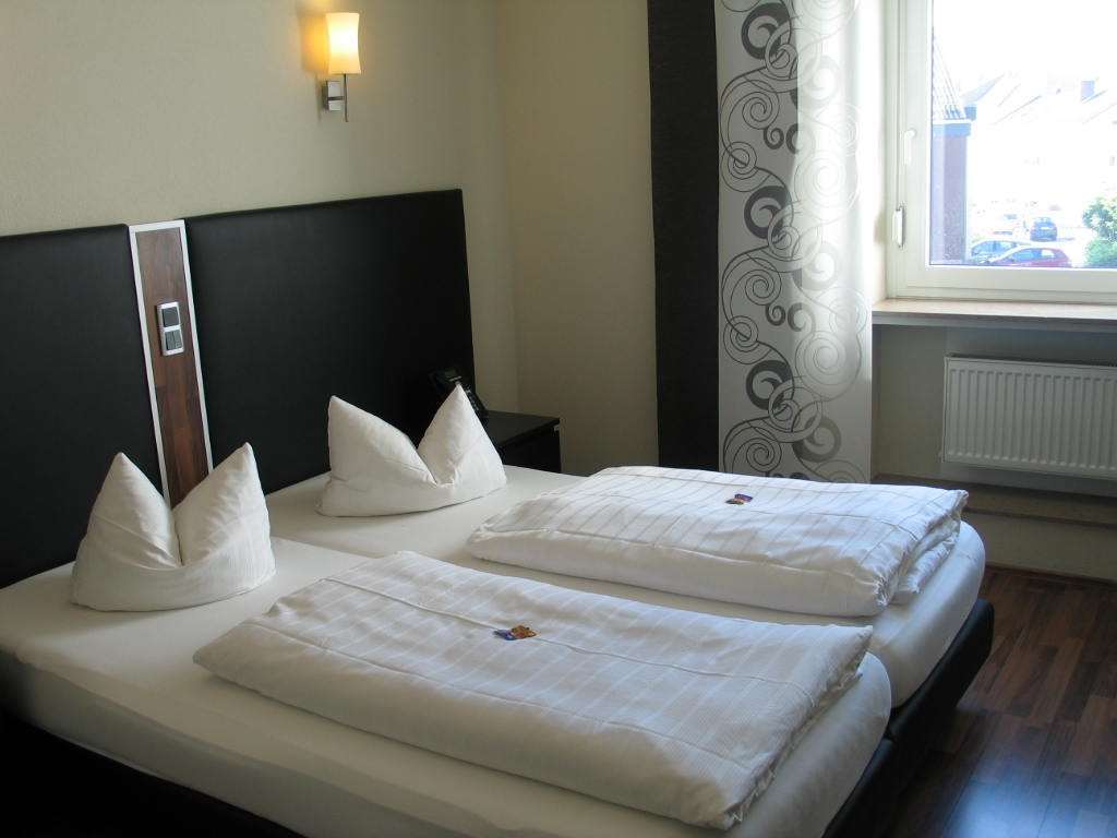 Otto'S Parkhotel Саарлуис Номер фото