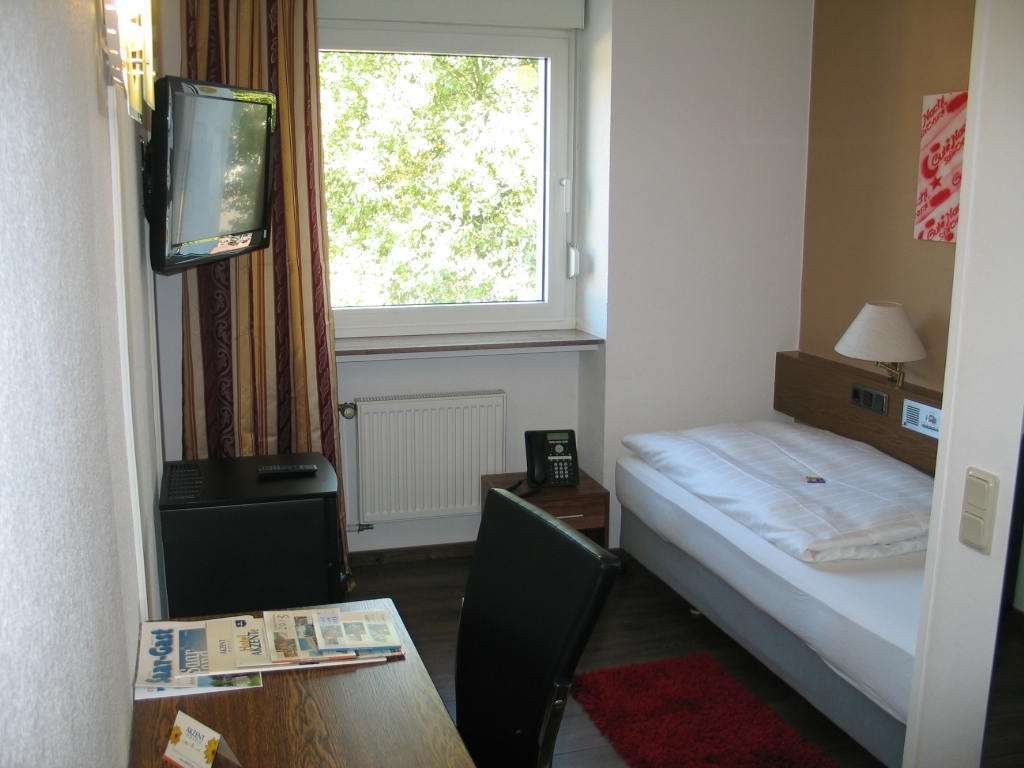Otto'S Parkhotel Саарлуис Номер фото